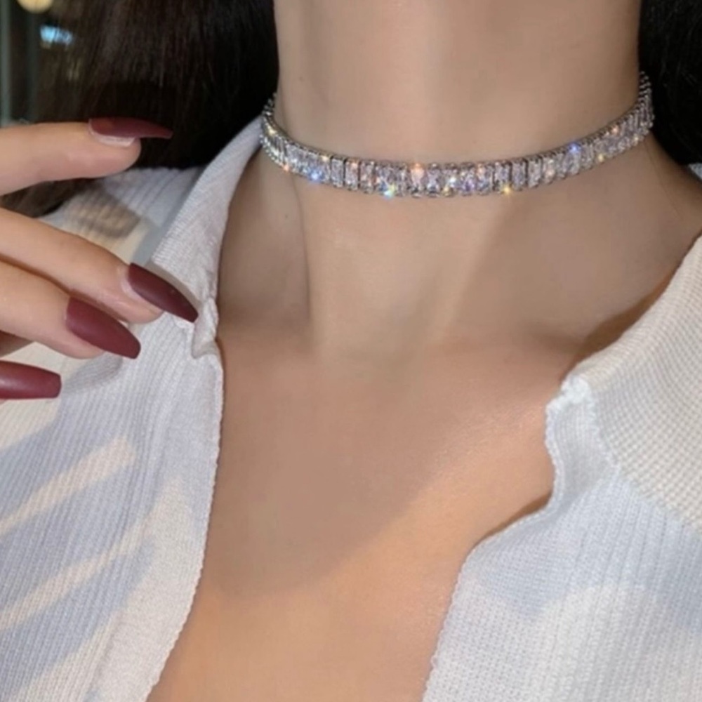 White Gold Plated Adorable Shiny Choker